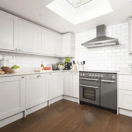 Mount Pleasant, Holiday home